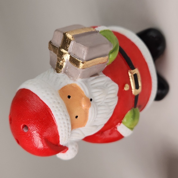 Ceramic Santas Salt & Pepper Set, In Orig Presentation/Storage box - Picture 9 of 12